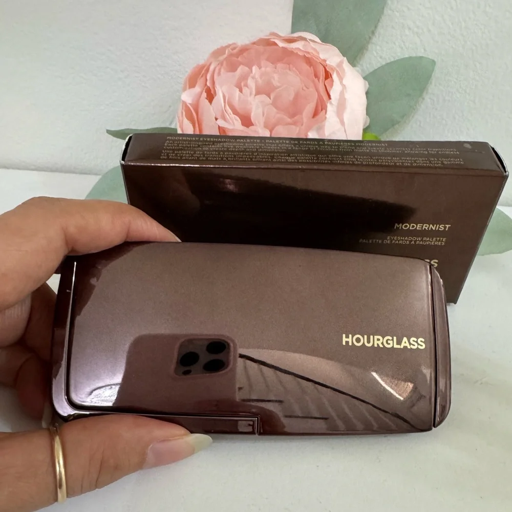 Hourglass Modernist Eyeshadow Palette -INFINITY